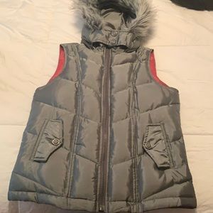 Maurice’s  sz small 55% down 45% fowl down vest